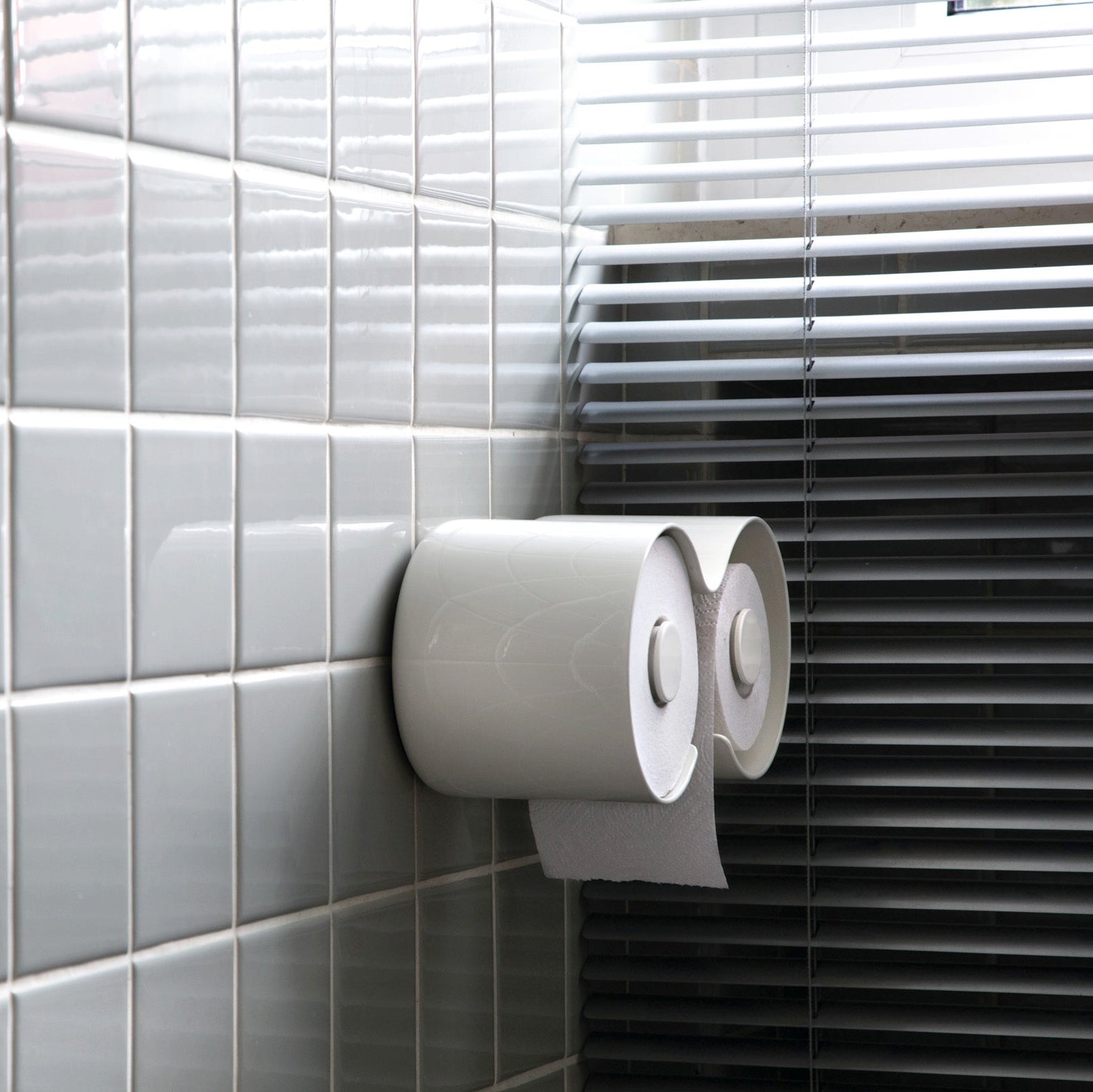KALI WC-Papierhalter von Authentics kann mehr als andere