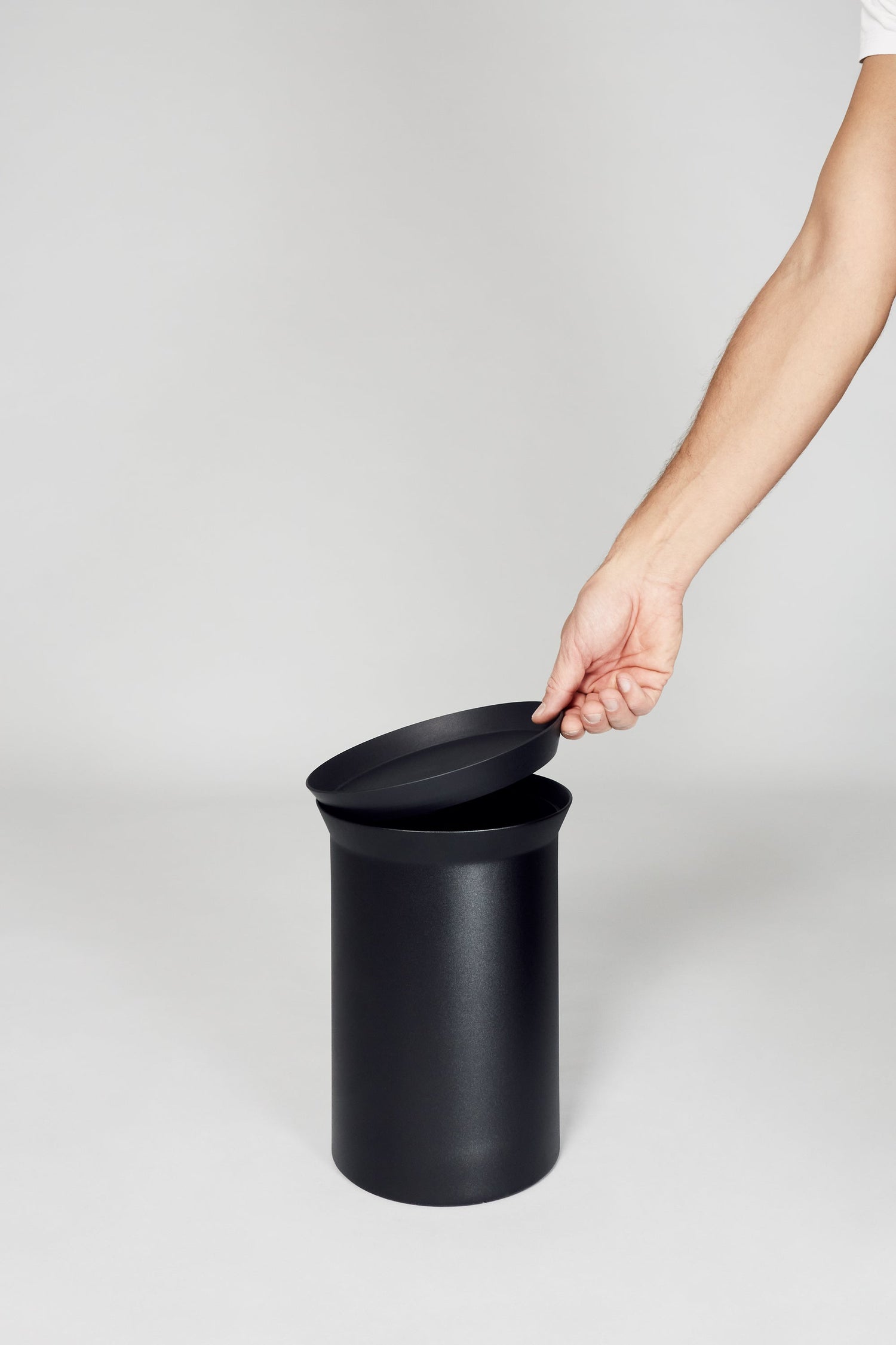 Aura Abfalleimer – minimalistisches, klassisches Design bei 100% Funktion