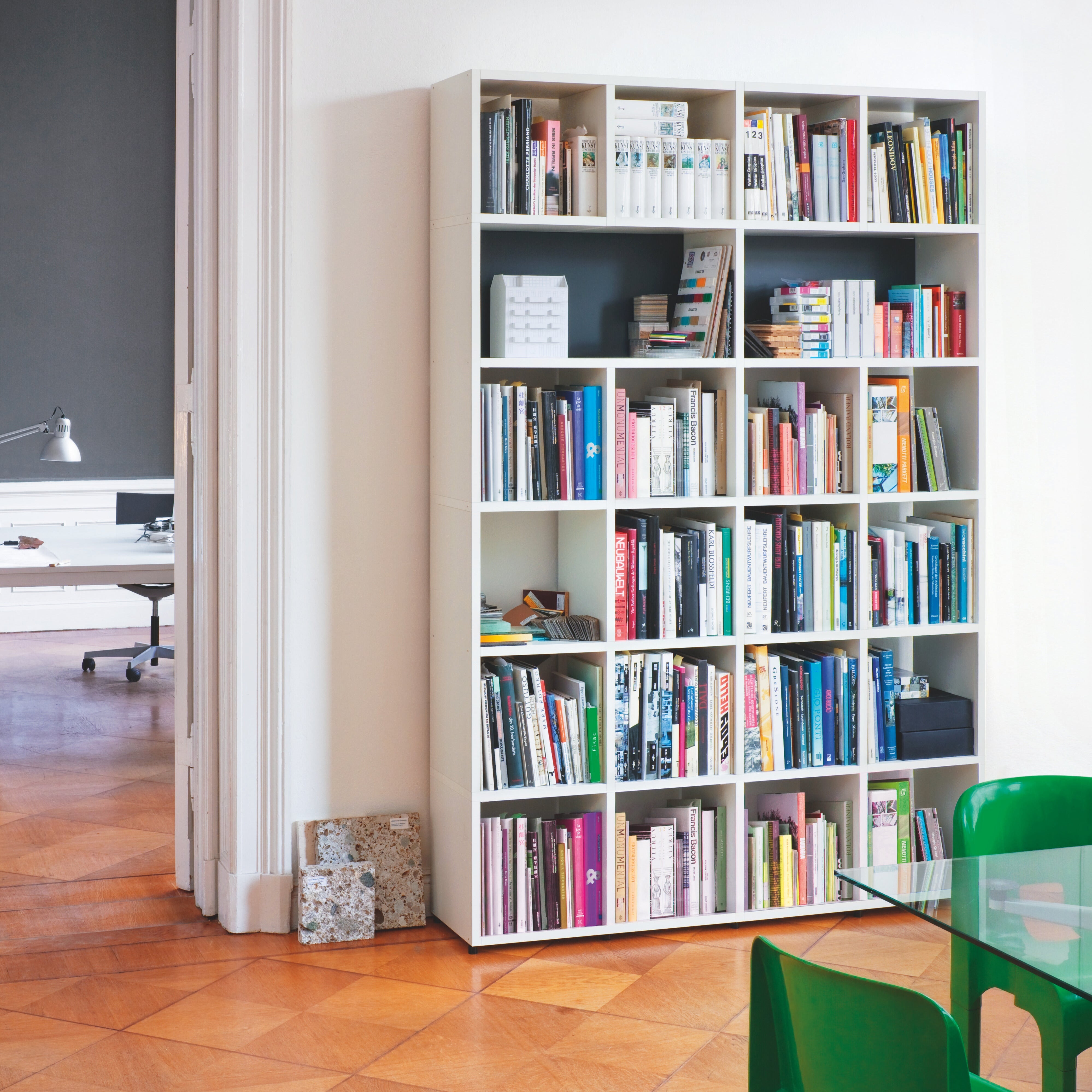 Furniture & Accessories