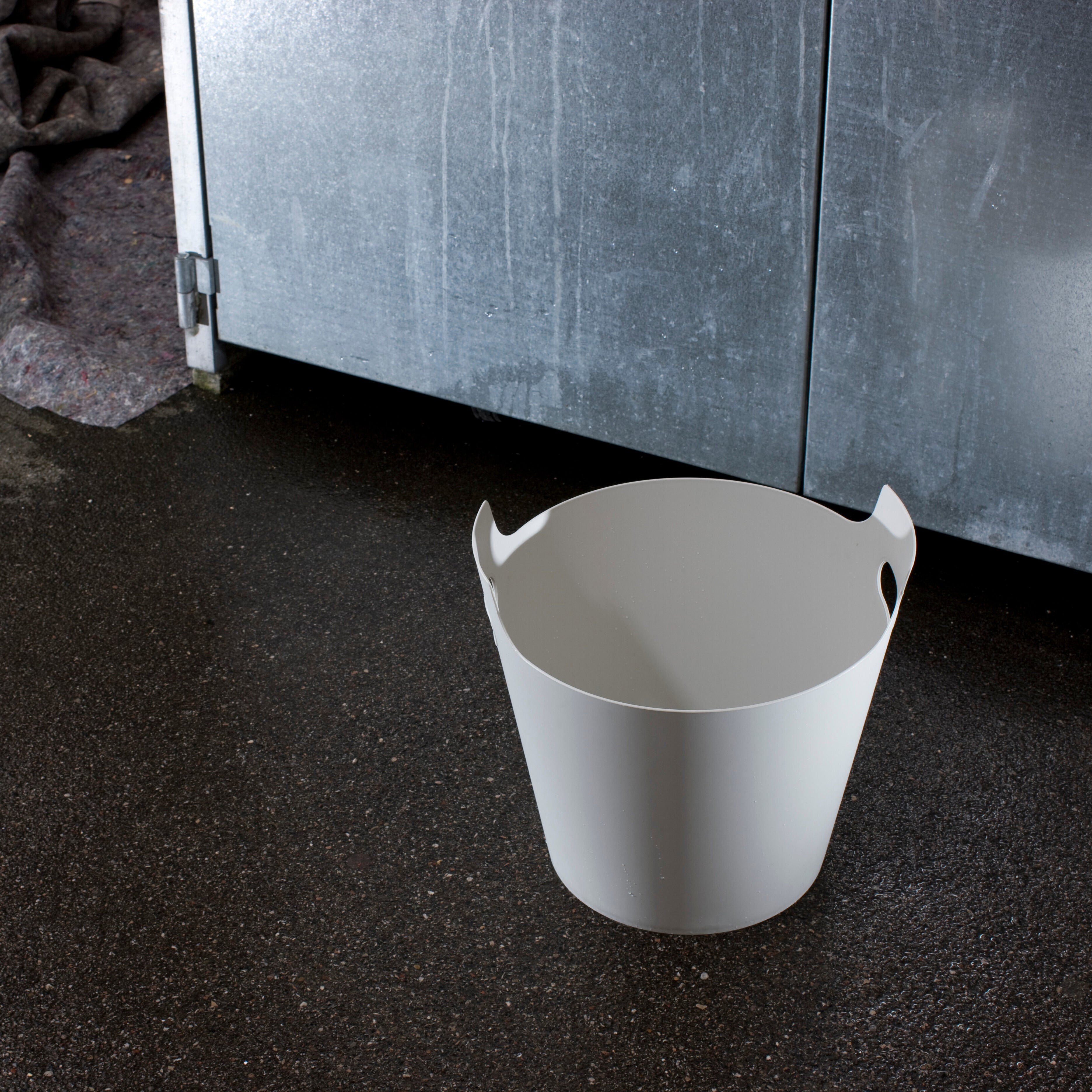 2HANDS2 KÜBEL, HOCH