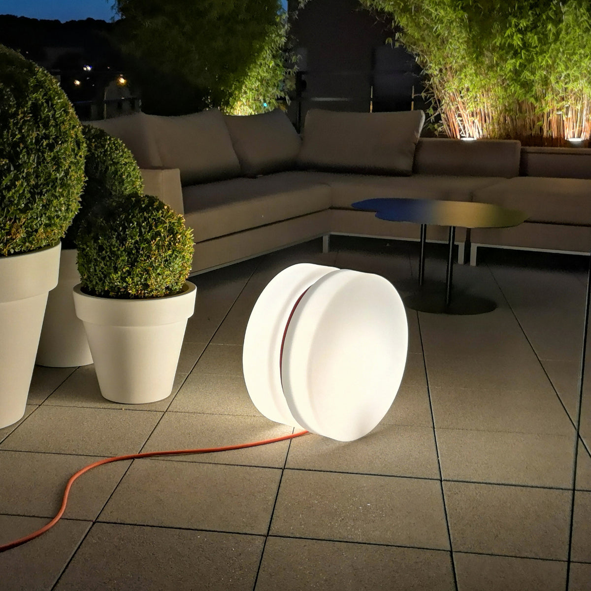 Yoyo Bodenleuchte weiss