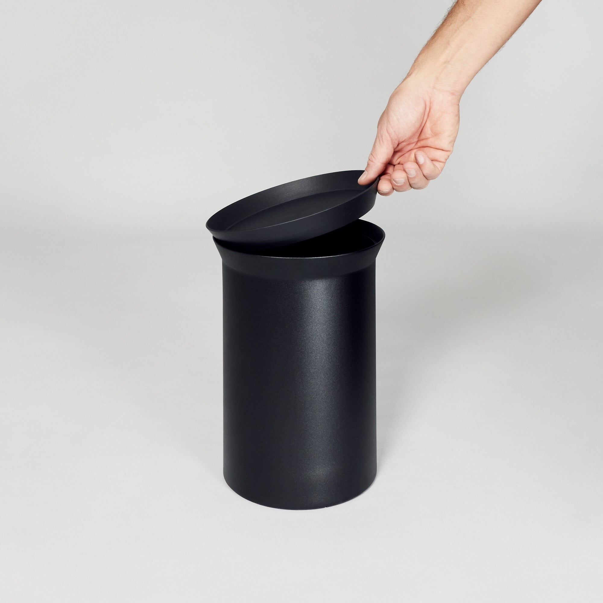 AURA ABFALLEIMER MIT DECKEL